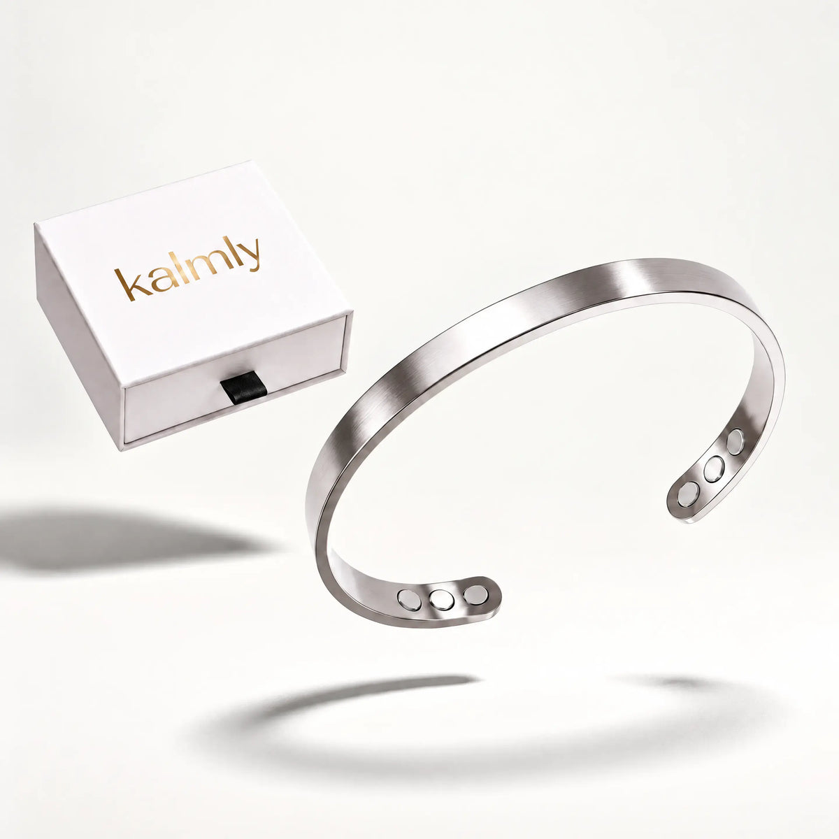 KALMLY Bracelet | Your  Natural Menopause Solution